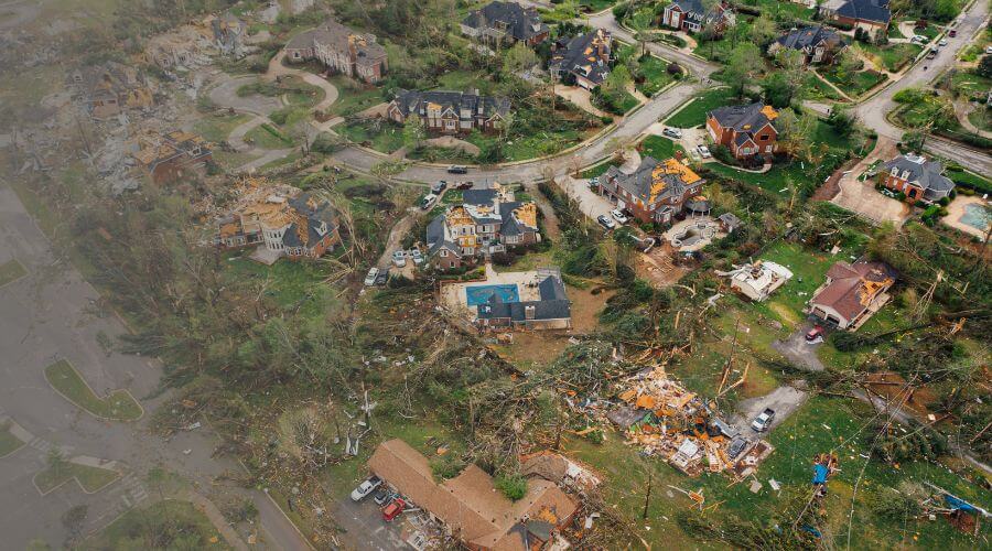 Why choose water damage restoration service for commercial water damage restoration in Pasadena